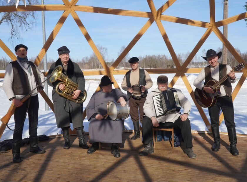 Traukinio_uzpuolimas23